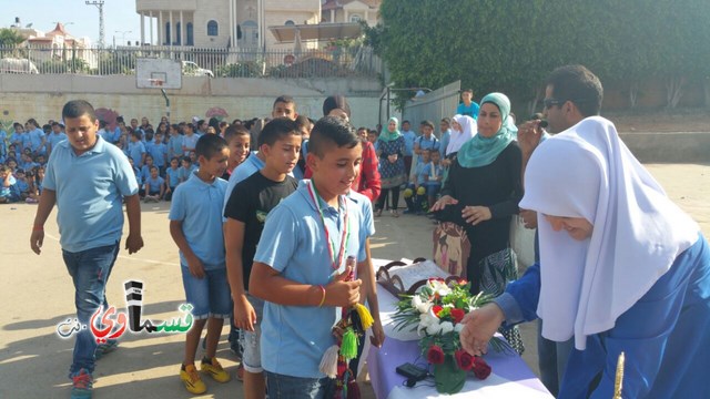 فيديو: مدرسة جنة ابن رشد تنظم حفل تكريم للطلاب الموهوبين والمتفوقين 